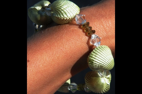 Natural Pearlescent Shell and Olive Green Peridot Bracelet