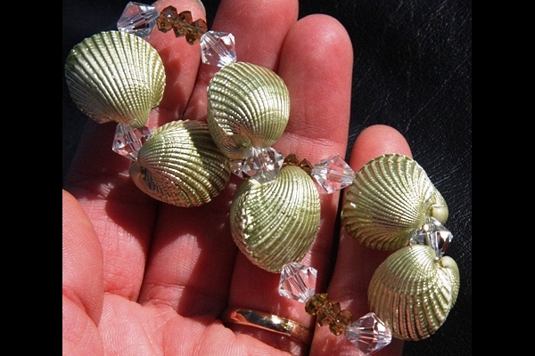 Natural Pearlescent Shell and Olive Green Peridot Bracelet