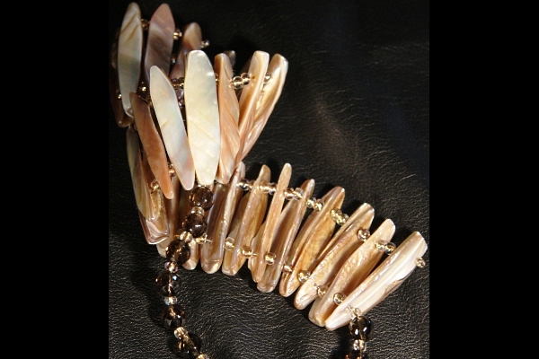 Royal Mother of Pearl Necklace