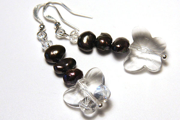 Black Peacock Pearl Earrings 