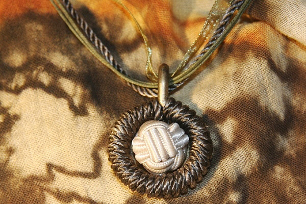 Monkey`s Fist Knot Ball - Olive Green Wrapped Ring Necklace