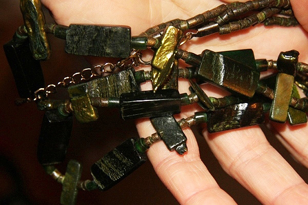 Dark Green Biwa Pearl Necklace with Golden Patina