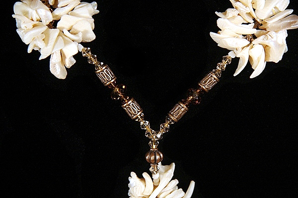 Antiqued Copper with Seashell Clusters