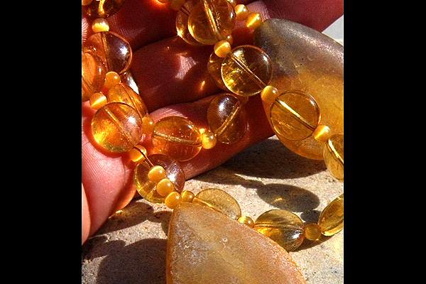 Composition of Yellow Gemstones