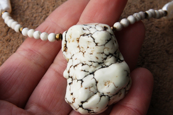 White and Gold Turquoise Necklace