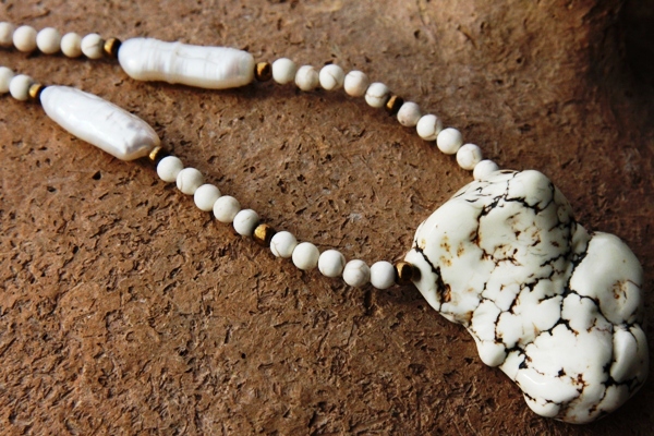 White and Gold Turquoise Necklace