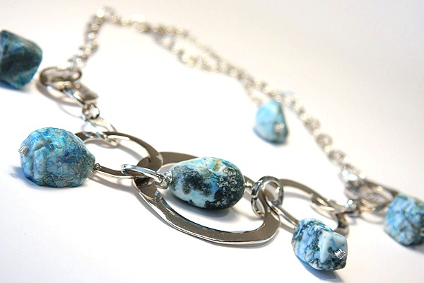 Contemporary Silver Circle Necklace