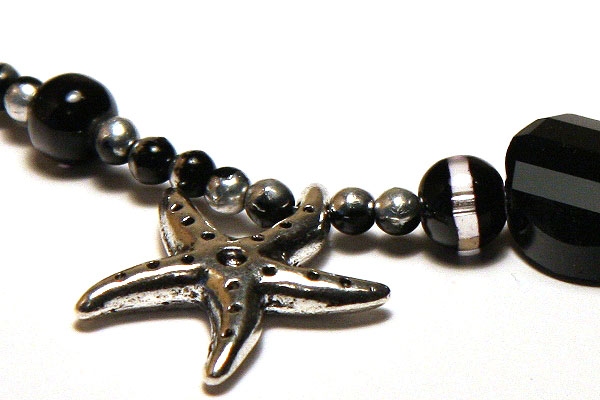 Beach Walk Contemporary Necklace