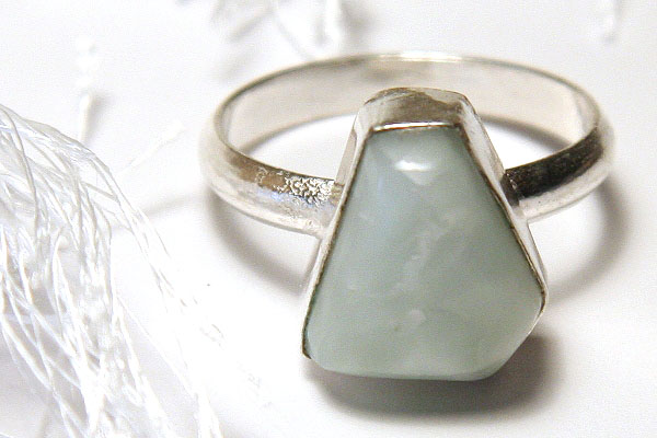 Chic Natural Agate Sterling Ring
